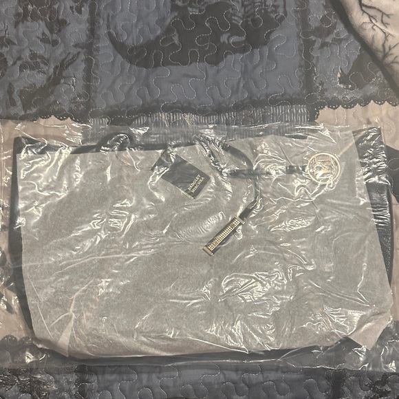 Badgley Mischka Black Decorative Chain Large Tote black gold tone NWT - Picture 3 of 11